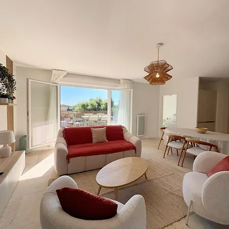 Apartment 82m2 6 People Terrace Air Conditioning Parking Cogolin