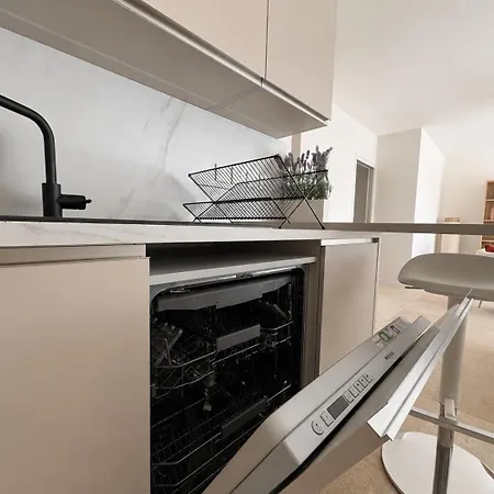 82m2 6 People Terrace Air Conditioning Parking Cogolin