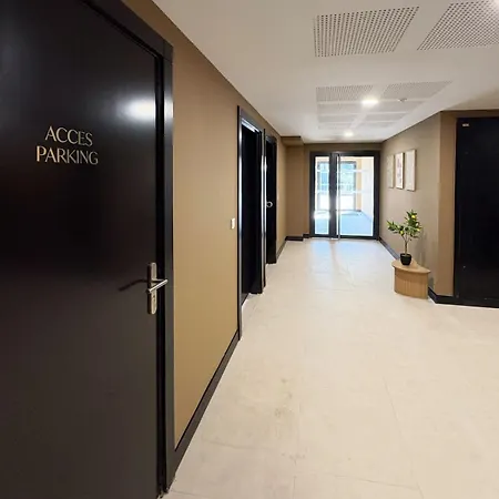 82m2 6 People Terrace Air Conditioning Parking Cogolin